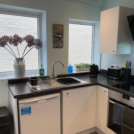 Ground Floor Apartment เอกซ์มัธ ภายนอก รูปภาพ