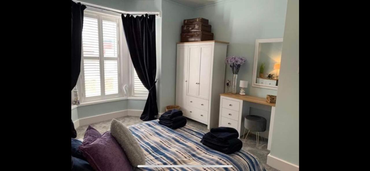 Ground Floor Apartment เอกซ์มัธ ภายนอก รูปภาพ